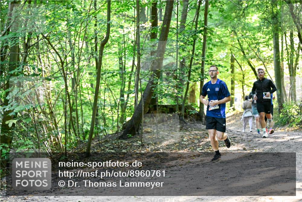 28.09.2025 - 33. Volkslauf durch das schöne Alstertal Dr. Thomas Lammeyer http://msf.ph/oto/8960761 28.09.2025 11:04:44 Laufen  meine-sportfotos.de