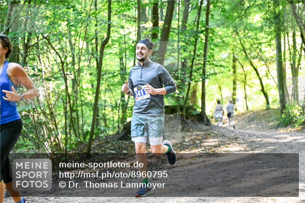 28.09.2025 - 33. Volkslauf durch das schöne Alstertal Dr. Thomas Lammeyer http://msf.ph/oto/8960795 28.09.2025 11:04:49 Laufen 3411 meine-sportfotos.de
