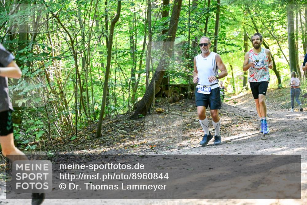 28.09.2025 - 33. Volkslauf durch das schöne Alstertal Dr. Thomas Lammeyer http://msf.ph/oto/8960844 28.09.2025 11:05:13 Laufen 3190, 046 meine-sportfotos.de