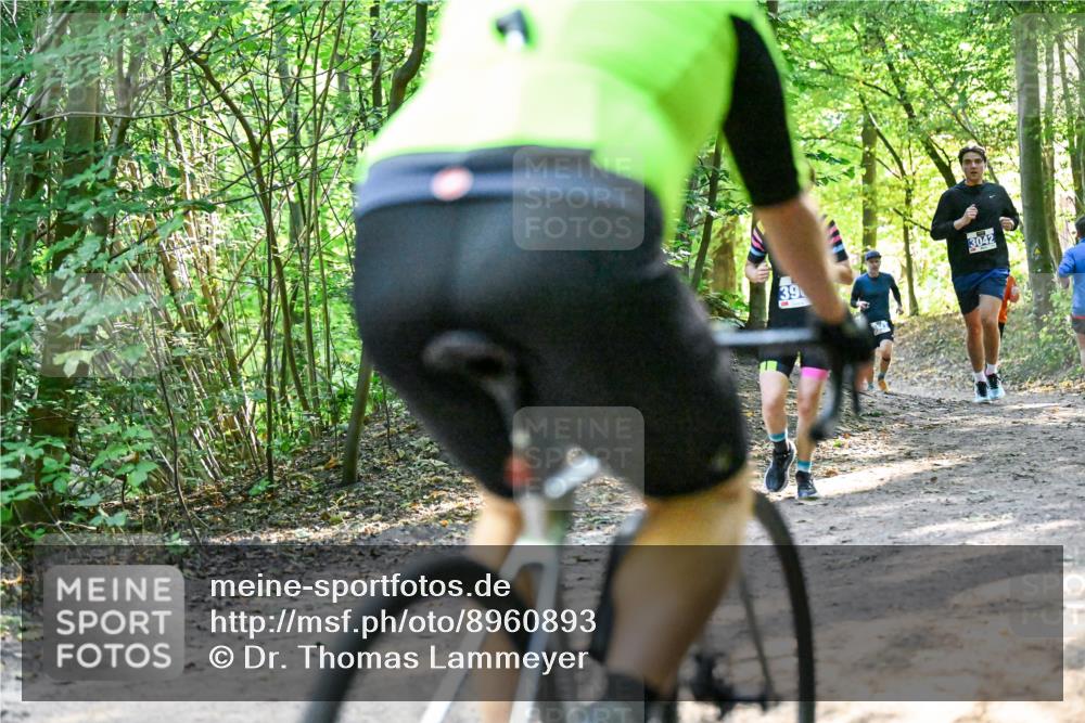28.09.2025 - 33. Volkslauf durch das schöne Alstertal Dr. Thomas Lammeyer http://msf.ph/oto/8960893 28.09.2025 11:05:30 Laufen 3042 meine-sportfotos.de