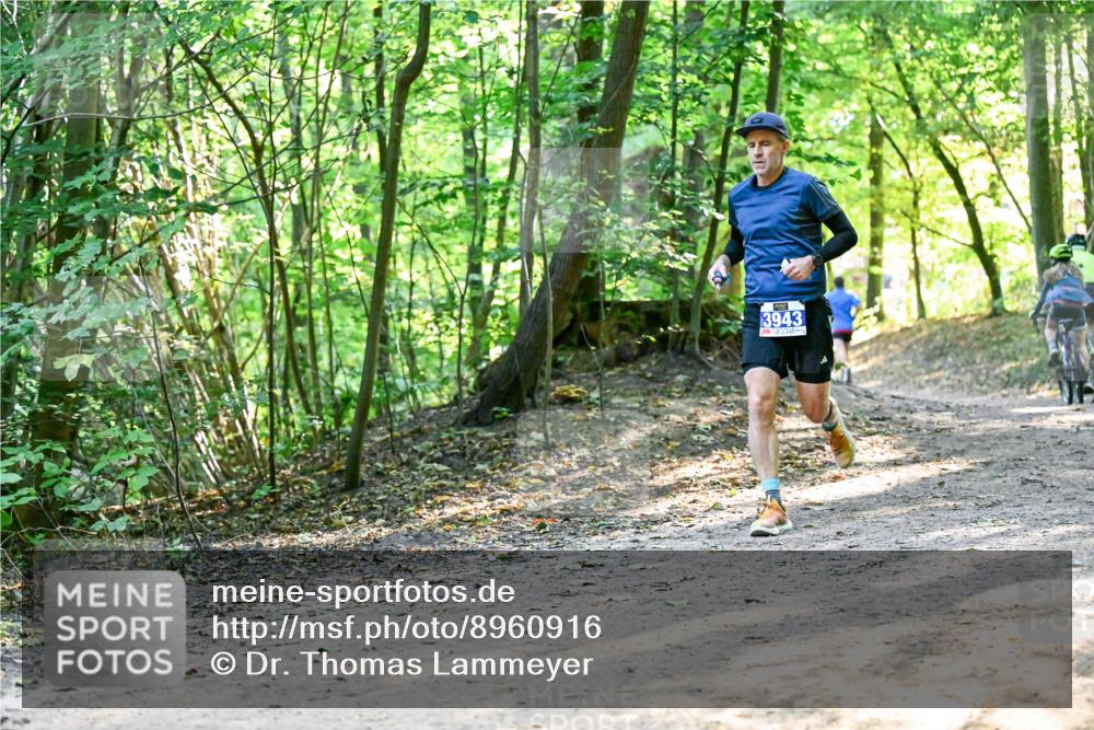 28.09.2025 - 33. Volkslauf durch das schöne Alstertal Dr. Thomas Lammeyer http://msf.ph/oto/8960916 28.09.2025 11:05:34 Laufen 3943 meine-sportfotos.de