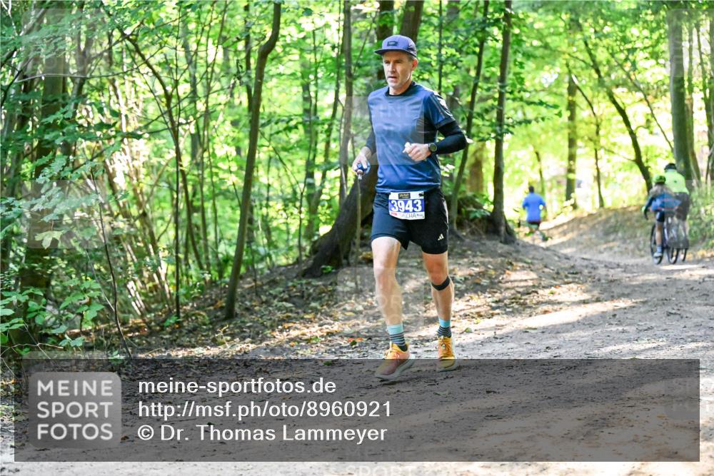 28.09.2025 - 33. Volkslauf durch das schöne Alstertal Dr. Thomas Lammeyer http://msf.ph/oto/8960921 28.09.2025 11:05:35 Laufen 3943 meine-sportfotos.de