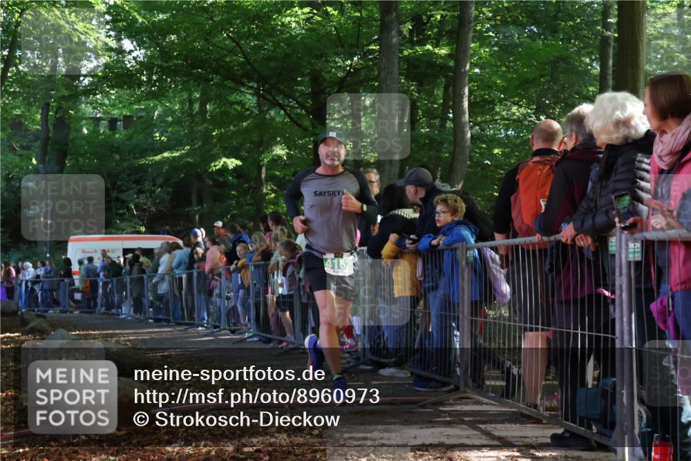 28.09.2025 - 33. Volkslauf durch das schöne Alstertal Strokosch-Dieckow http://msf.ph/oto/8960973 28.09.2025 10:52:00 Ziel 4162 meine-sportfotos.de