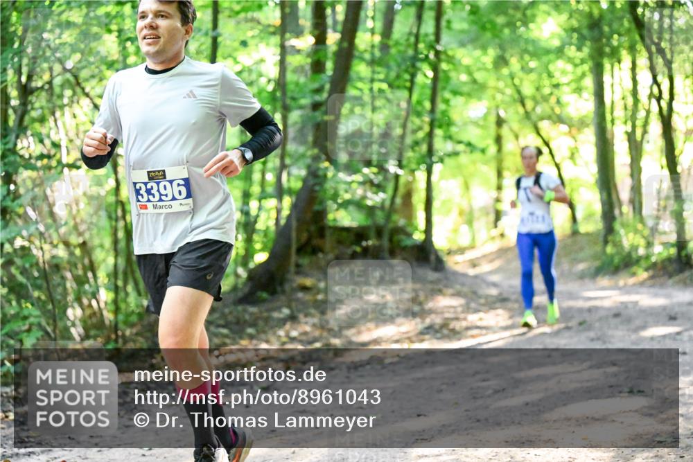 28.09.2025 - 33. Volkslauf durch das schöne Alstertal Dr. Thomas Lammeyer http://msf.ph/oto/8961043 28.09.2025 11:06:07 Laufen 3396 meine-sportfotos.de