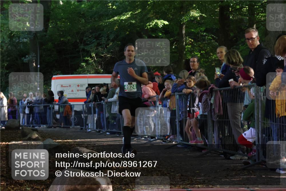 28.09.2025 - 33. Volkslauf durch das schöne Alstertal Strokosch-Dieckow http://msf.ph/oto/8961267 28.09.2025 10:53:19 Ziel 4924 meine-sportfotos.de