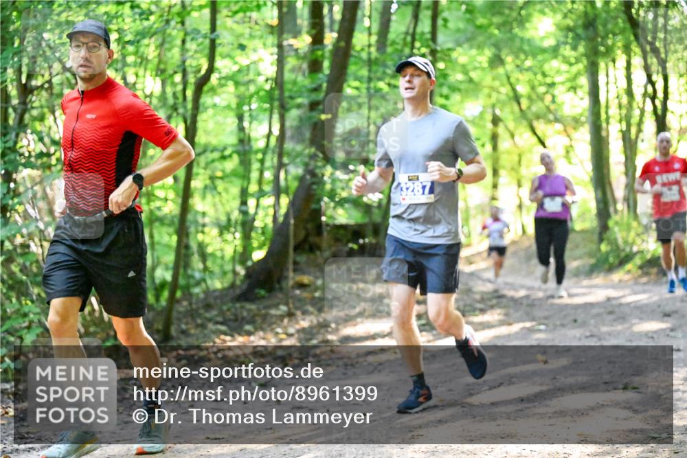 28.09.2025 - 33. Volkslauf durch das schöne Alstertal Dr. Thomas Lammeyer http://msf.ph/oto/8961399 28.09.2025 11:07:04 Laufen  meine-sportfotos.de