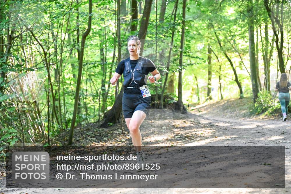 28.09.2025 - 33. Volkslauf durch das schöne Alstertal Dr. Thomas Lammeyer http://msf.ph/oto/8961525 28.09.2025 11:07:26 Laufen 394 meine-sportfotos.de