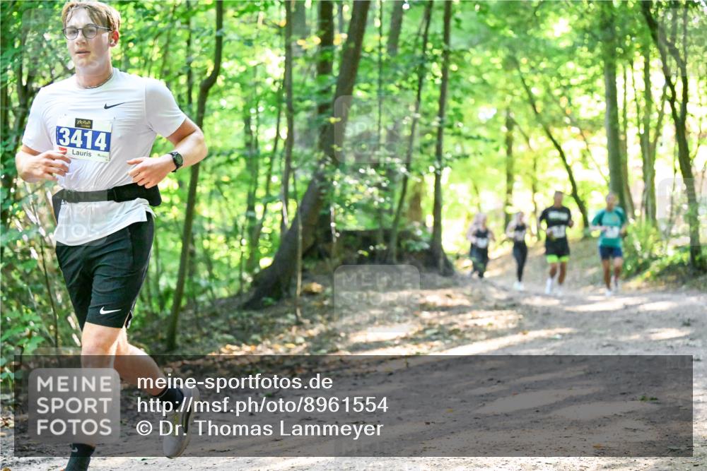 28.09.2025 - 33. Volkslauf durch das schöne Alstertal Dr. Thomas Lammeyer http://msf.ph/oto/8961554 28.09.2025 11:07:41 Laufen 3414 meine-sportfotos.de