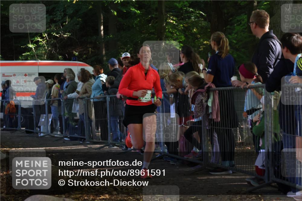 28.09.2025 - 33. Volkslauf durch das schöne Alstertal Strokosch-Dieckow http://msf.ph/oto/8961591 28.09.2025 10:55:34 Ziel 4046 meine-sportfotos.de