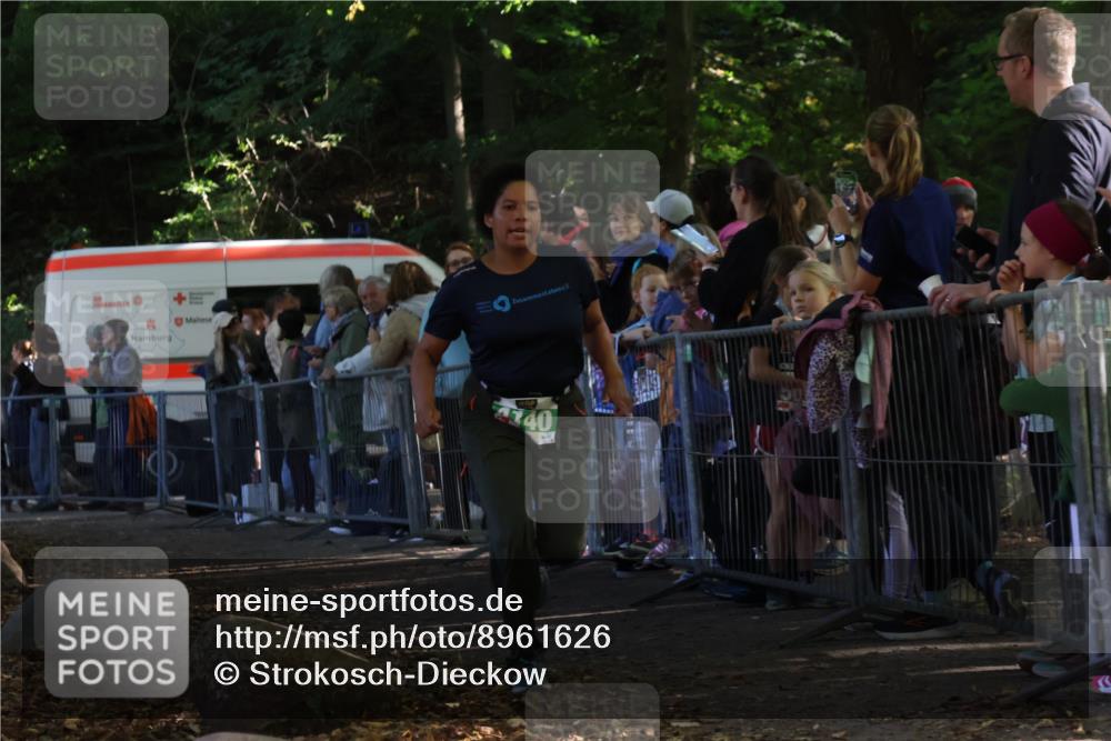 28.09.2025 - 33. Volkslauf durch das schöne Alstertal Strokosch-Dieckow http://msf.ph/oto/8961626 28.09.2025 10:55:53 Ziel 4140 meine-sportfotos.de