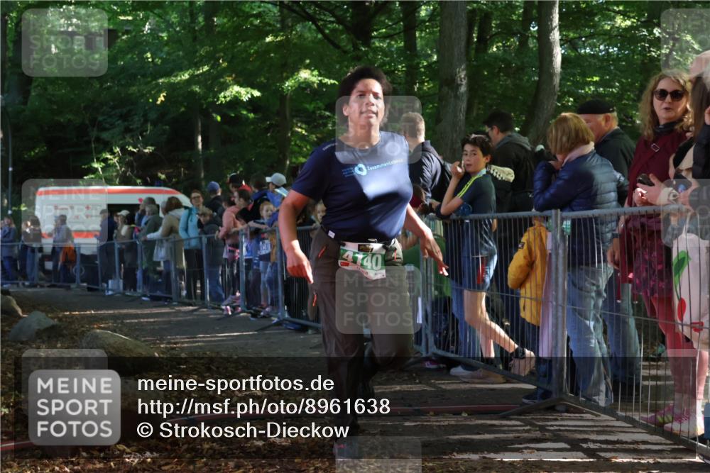 28.09.2025 - 33. Volkslauf durch das schöne Alstertal Strokosch-Dieckow http://msf.ph/oto/8961638 28.09.2025 10:55:54 Ziel 4140 meine-sportfotos.de