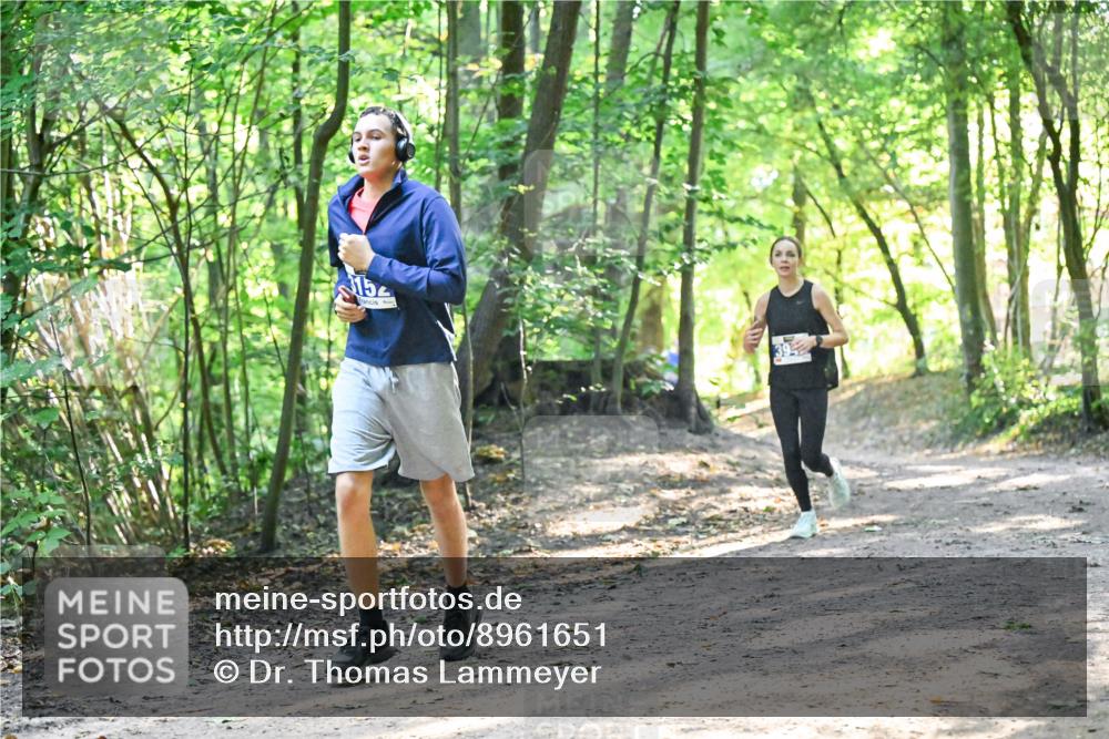 28.09.2025 - 33. Volkslauf durch das schöne Alstertal Dr. Thomas Lammeyer http://msf.ph/oto/8961651 28.09.2025 11:08:03 Laufen 15 meine-sportfotos.de