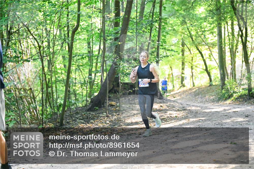 28.09.2025 - 33. Volkslauf durch das schöne Alstertal Dr. Thomas Lammeyer http://msf.ph/oto/8961654 28.09.2025 11:08:04 Laufen  meine-sportfotos.de
