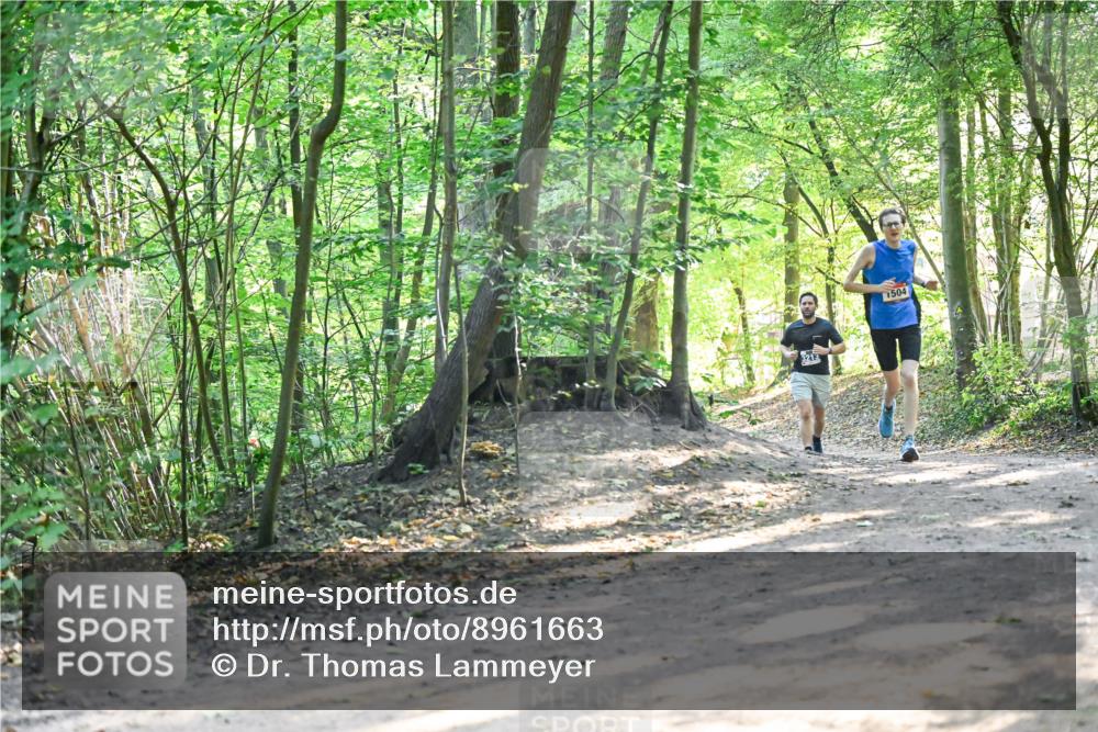 28.09.2025 - 33. Volkslauf durch das schöne Alstertal Dr. Thomas Lammeyer http://msf.ph/oto/8961663 28.09.2025 11:08:08 Laufen 1504 meine-sportfotos.de