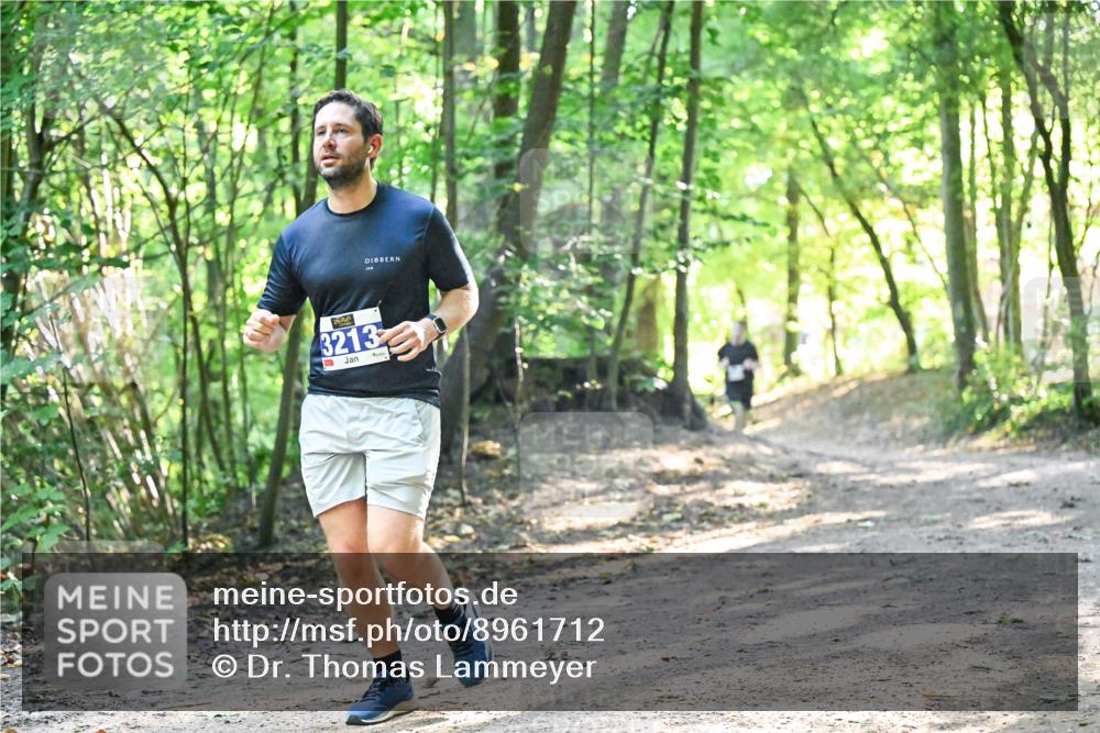 28.09.2025 - 33. Volkslauf durch das schöne Alstertal Dr. Thomas Lammeyer http://msf.ph/oto/8961712 28.09.2025 11:08:14 Laufen 3213 meine-sportfotos.de