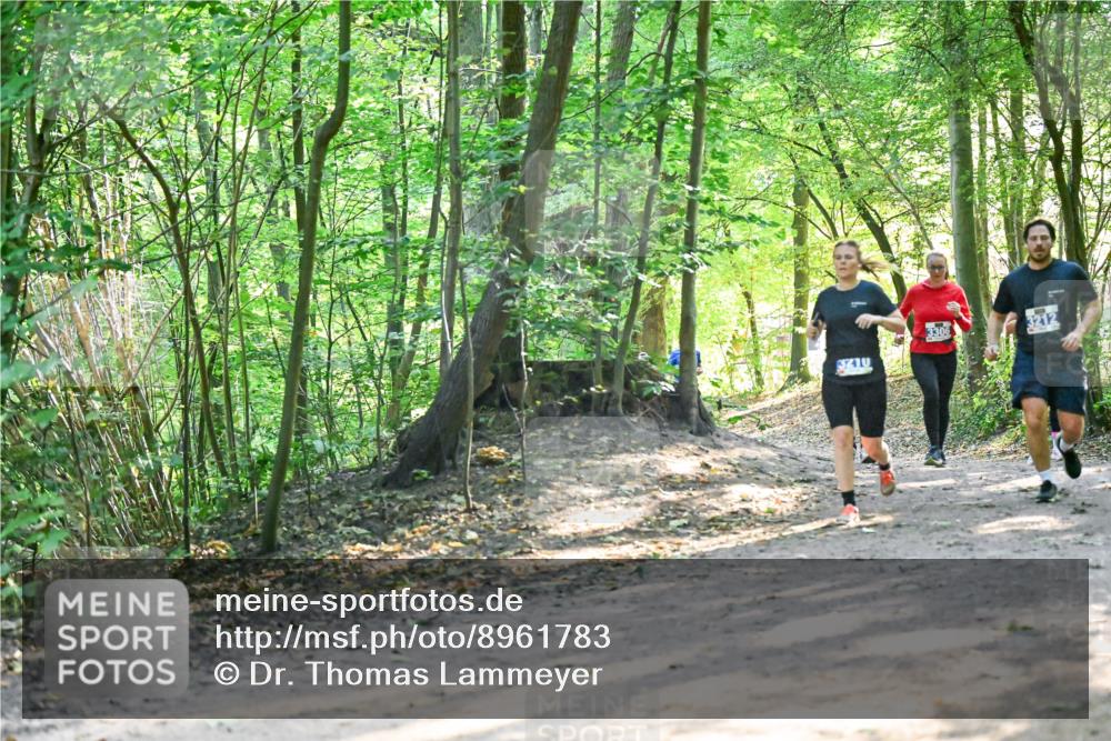 28.09.2025 - 33. Volkslauf durch das schöne Alstertal Dr. Thomas Lammeyer http://msf.ph/oto/8961783 28.09.2025 11:08:29 Laufen 3210, 3306, 3212 meine-sportfotos.de