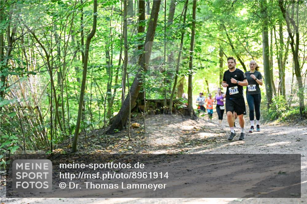 28.09.2025 - 33. Volkslauf durch das schöne Alstertal Dr. Thomas Lammeyer http://msf.ph/oto/8961914 28.09.2025 11:09:09 Laufen 3313, 3312 meine-sportfotos.de