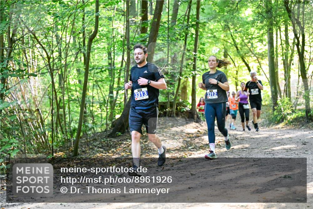 28.09.2025 - 33. Volkslauf durch das schöne Alstertal Dr. Thomas Lammeyer http://msf.ph/oto/8961926 28.09.2025 11:09:10 Laufen 3313, 3312 meine-sportfotos.de