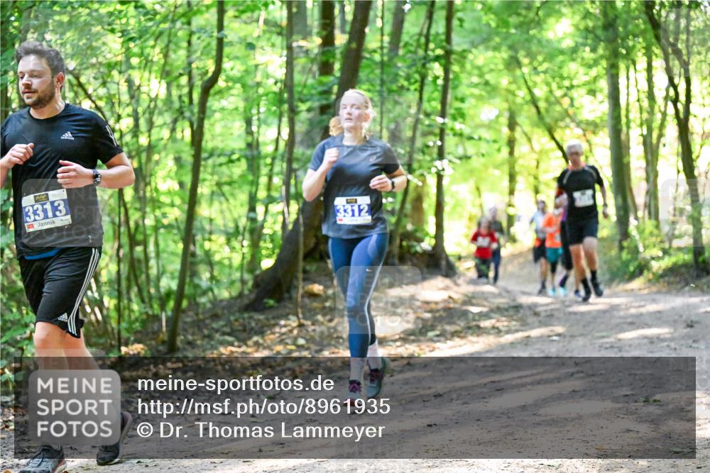 28.09.2025 - 33. Volkslauf durch das schöne Alstertal Dr. Thomas Lammeyer http://msf.ph/oto/8961935 28.09.2025 11:09:11 Laufen 3313, 3312 meine-sportfotos.de