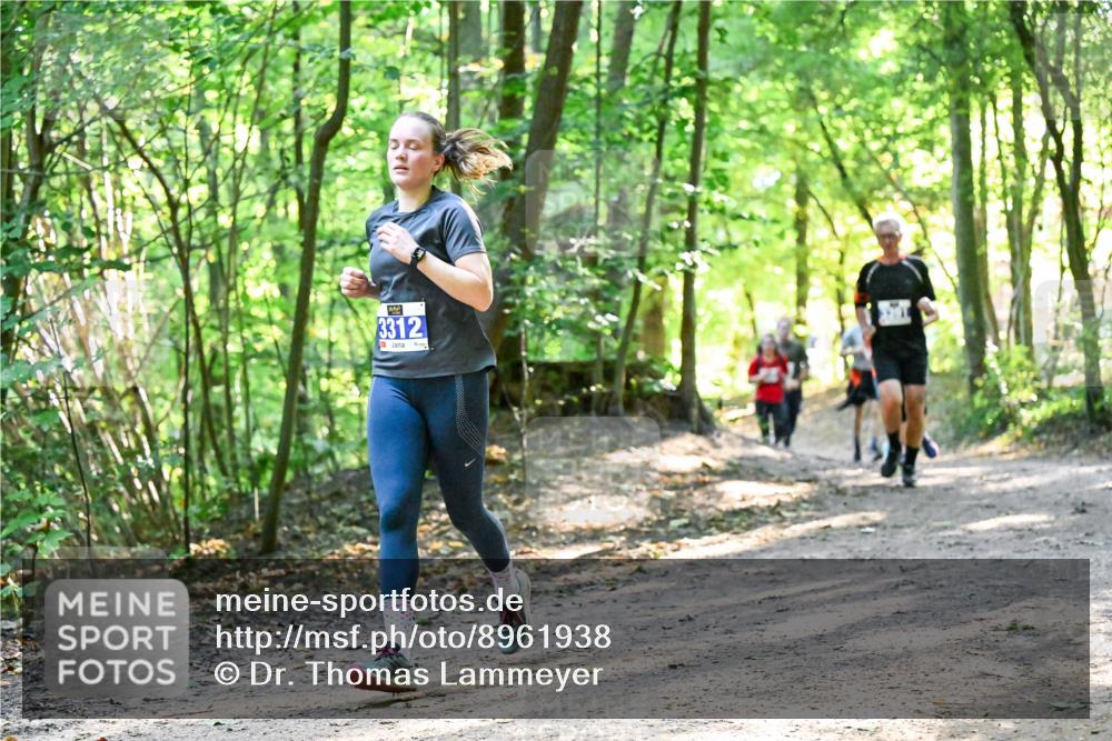 28.09.2025 - 33. Volkslauf durch das schöne Alstertal Dr. Thomas Lammeyer http://msf.ph/oto/8961938 28.09.2025 11:09:12 Laufen 3312 meine-sportfotos.de