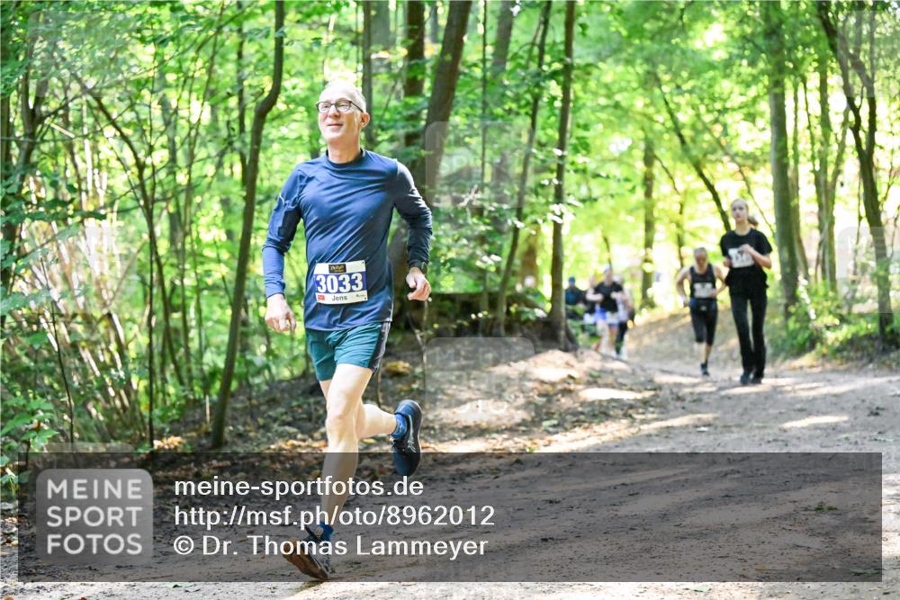 28.09.2025 - 33. Volkslauf durch das schöne Alstertal Dr. Thomas Lammeyer http://msf.ph/oto/8962012 28.09.2025 11:09:31 Laufen 3033 meine-sportfotos.de