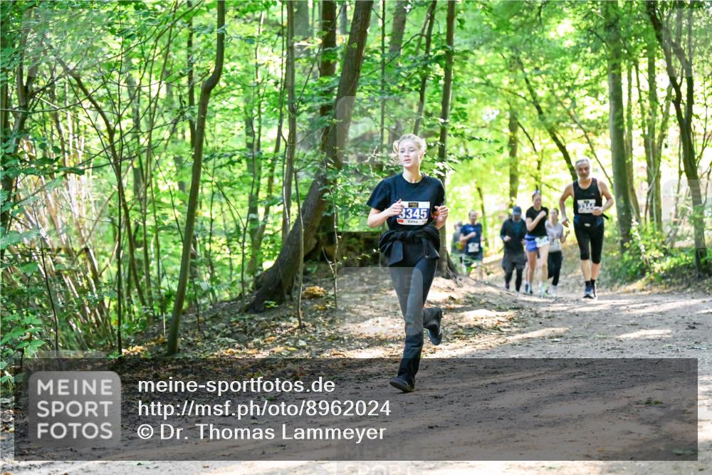 28.09.2025 - 33. Volkslauf durch das schöne Alstertal Dr. Thomas Lammeyer http://msf.ph/oto/8962024 28.09.2025 11:09:33 Laufen 3345, 3344 meine-sportfotos.de