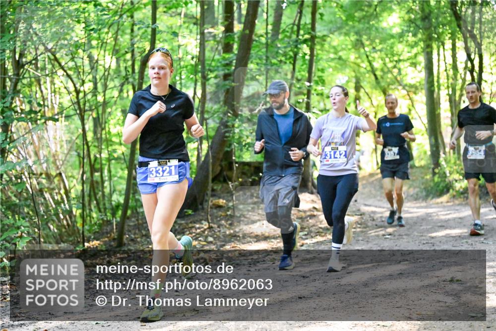 28.09.2025 - 33. Volkslauf durch das schöne Alstertal Dr. Thomas Lammeyer http://msf.ph/oto/8962063 28.09.2025 11:09:38 Laufen 3321, 3142, 1954 meine-sportfotos.de
