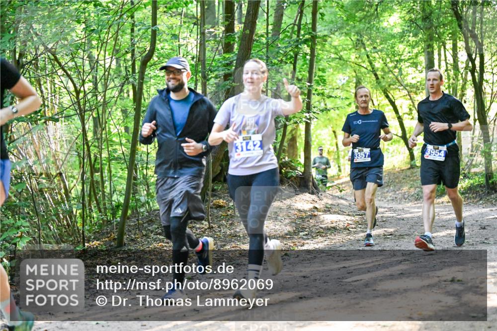 28.09.2025 - 33. Volkslauf durch das schöne Alstertal Dr. Thomas Lammeyer http://msf.ph/oto/8962069 28.09.2025 11:09:39 Laufen 3142, 3357, 3954 meine-sportfotos.de