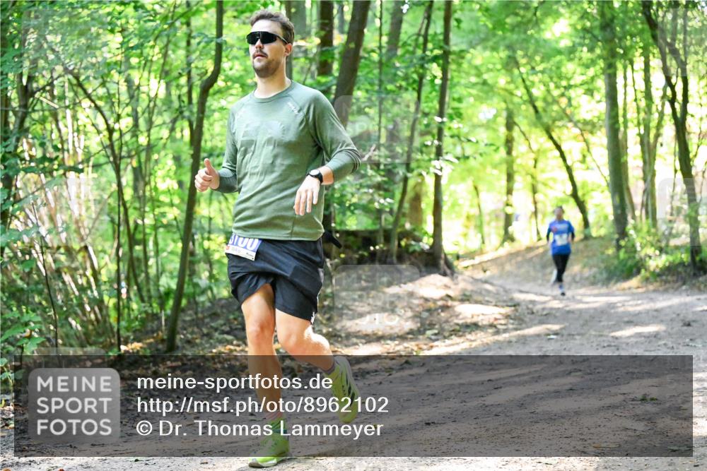 28.09.2025 - 33. Volkslauf durch das schöne Alstertal Dr. Thomas Lammeyer http://msf.ph/oto/8962102 28.09.2025 11:09:48 Laufen  meine-sportfotos.de