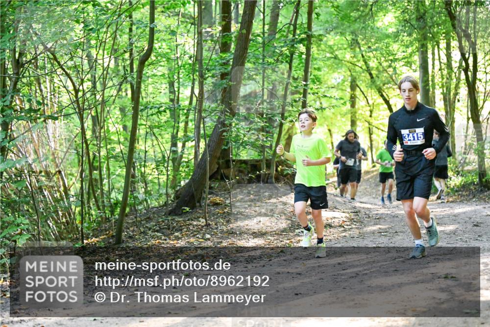 28.09.2025 - 33. Volkslauf durch das schöne Alstertal Dr. Thomas Lammeyer http://msf.ph/oto/8962192 28.09.2025 11:10:19 Laufen 3415 meine-sportfotos.de