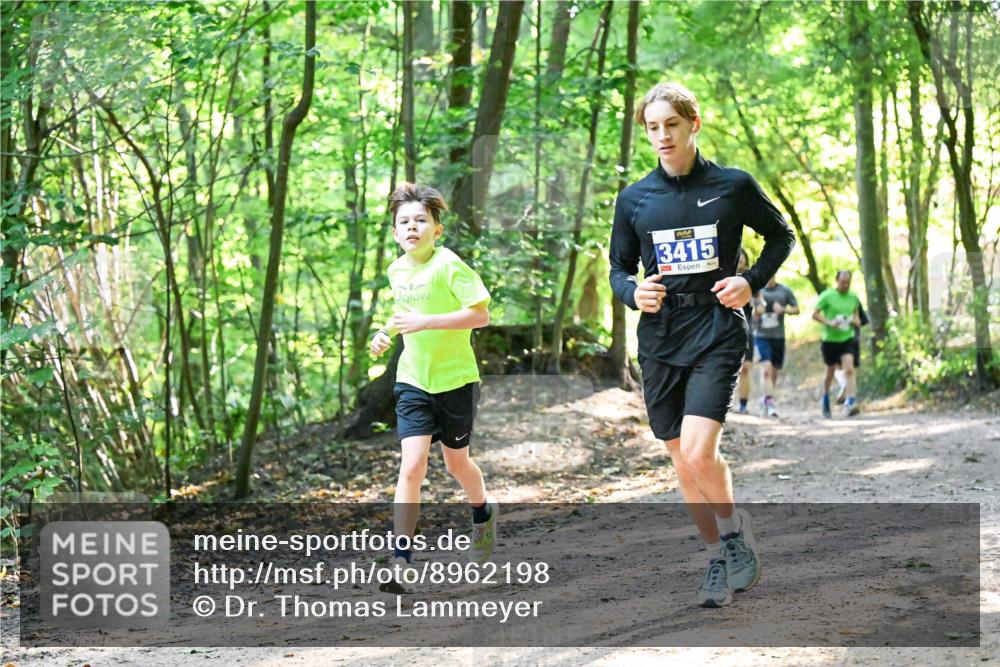 28.09.2025 - 33. Volkslauf durch das schöne Alstertal Dr. Thomas Lammeyer http://msf.ph/oto/8962198 28.09.2025 11:10:20 Laufen 3415 meine-sportfotos.de