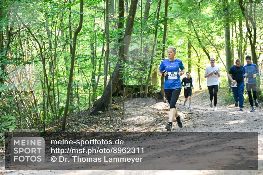 28.09.2025 - 33. Volkslauf durch das schöne Alstertal Dr. Thomas Lammeyer http://msf.ph/oto/8962311 28.09.2025 11:10:45 Laufen 3352, 231, 199 meine-sportfotos.de