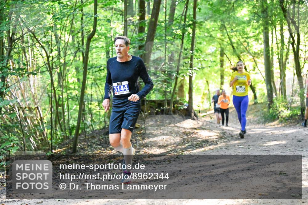 28.09.2025 - 33. Volkslauf durch das schöne Alstertal Dr. Thomas Lammeyer http://msf.ph/oto/8962344 28.09.2025 11:10:51 Laufen 3144, 39051 meine-sportfotos.de