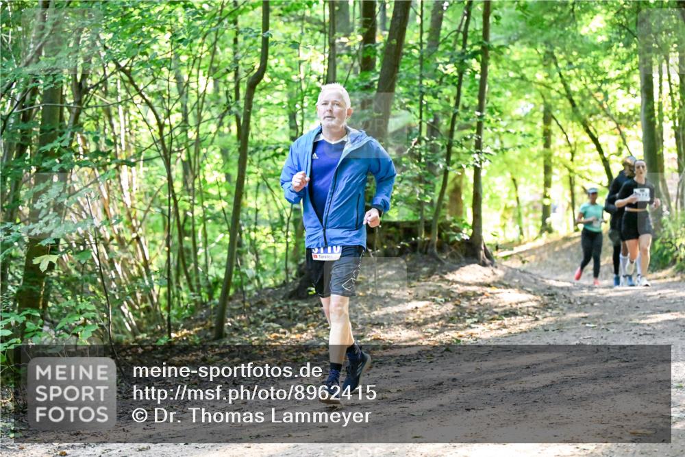 28.09.2025 - 33. Volkslauf durch das schöne Alstertal Dr. Thomas Lammeyer http://msf.ph/oto/8962415 28.09.2025 11:11:05 Laufen  meine-sportfotos.de