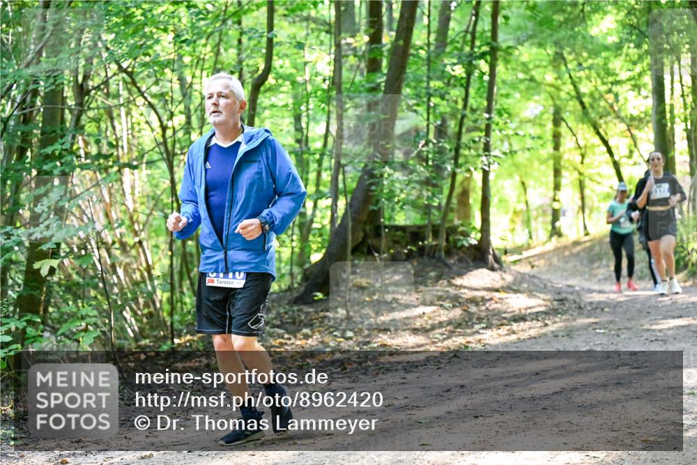 28.09.2025 - 33. Volkslauf durch das schöne Alstertal Dr. Thomas Lammeyer http://msf.ph/oto/8962420 28.09.2025 11:11:05 Laufen  meine-sportfotos.de