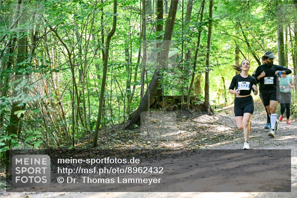 28.09.2025 - 33. Volkslauf durch das schöne Alstertal Dr. Thomas Lammeyer http://msf.ph/oto/8962432 28.09.2025 11:11:07 Laufen 3096, 3322, 3250 meine-sportfotos.de