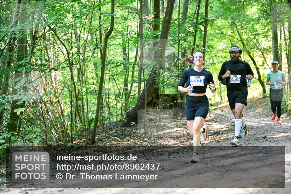 28.09.2025 - 33. Volkslauf durch das schöne Alstertal Dr. Thomas Lammeyer http://msf.ph/oto/8962437 28.09.2025 11:11:08 Laufen 3322, 3096, 3250 meine-sportfotos.de
