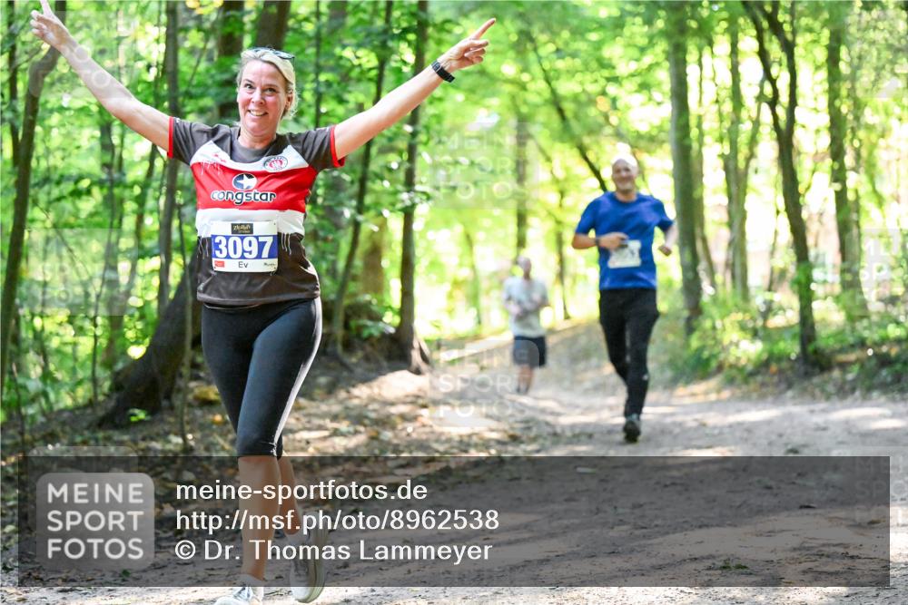 28.09.2025 - 33. Volkslauf durch das schöne Alstertal Dr. Thomas Lammeyer http://msf.ph/oto/8962538 28.09.2025 11:11:42 Laufen 3097 meine-sportfotos.de