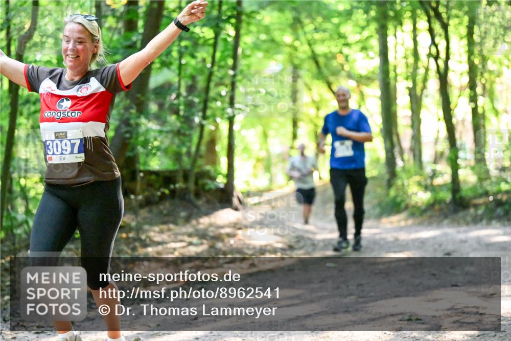 28.09.2025 - 33. Volkslauf durch das schöne Alstertal Dr. Thomas Lammeyer http://msf.ph/oto/8962541 28.09.2025 11:11:42 Laufen 3097 meine-sportfotos.de