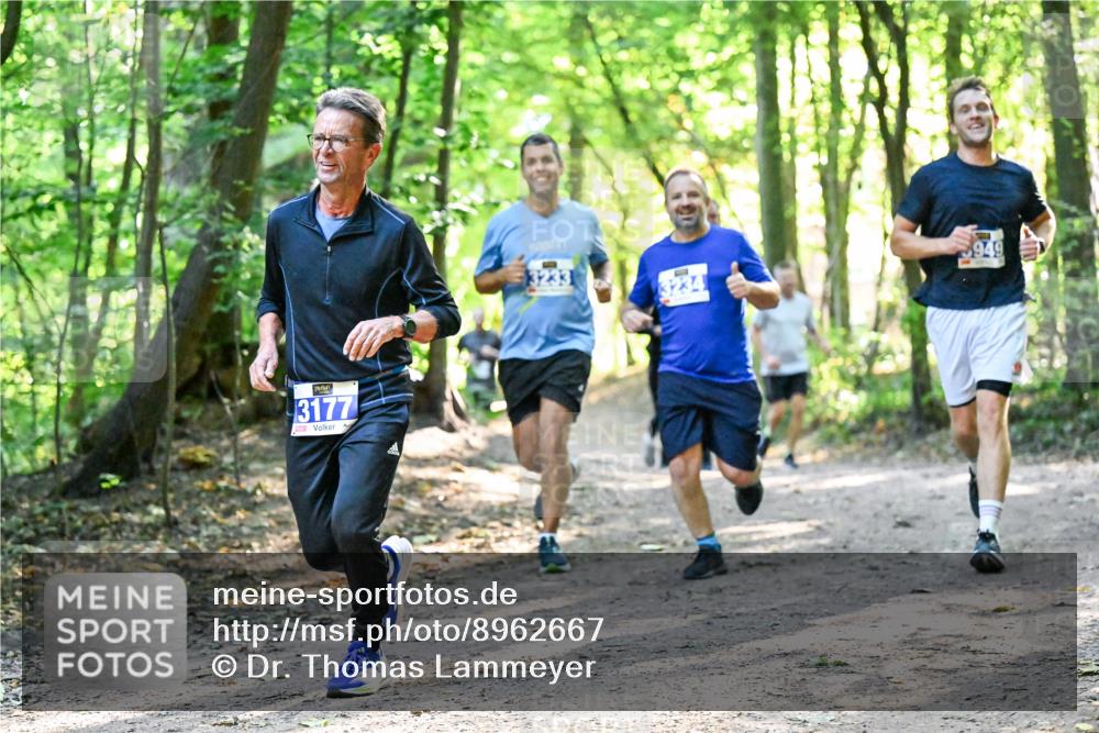 28.09.2025 - 33. Volkslauf durch das schöne Alstertal Dr. Thomas Lammeyer http://msf.ph/oto/8962667 28.09.2025 11:12:14 Laufen 3177, 3234, 949 meine-sportfotos.de
