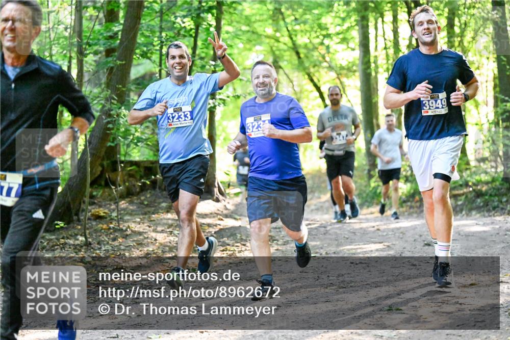 28.09.2025 - 33. Volkslauf durch das schöne Alstertal Dr. Thomas Lammeyer http://msf.ph/oto/8962672 28.09.2025 11:12:15 Laufen 77, 3233, 323, 3949 meine-sportfotos.de