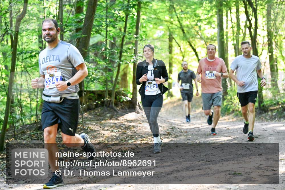 28.09.2025 - 33. Volkslauf durch das schöne Alstertal Dr. Thomas Lammeyer http://msf.ph/oto/8962691 28.09.2025 11:12:18 Laufen 3347, 3255, 3413 meine-sportfotos.de