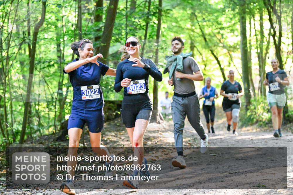 28.09.2025 - 33. Volkslauf durch das schöne Alstertal Dr. Thomas Lammeyer http://msf.ph/oto/8962763 28.09.2025 11:12:31 Laufen 3022, 3023 meine-sportfotos.de