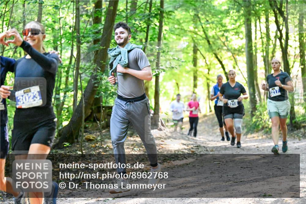28.09.2025 - 33. Volkslauf durch das schöne Alstertal Dr. Thomas Lammeyer http://msf.ph/oto/8962768 28.09.2025 11:12:32 Laufen 3023, 3218, 3217 meine-sportfotos.de
