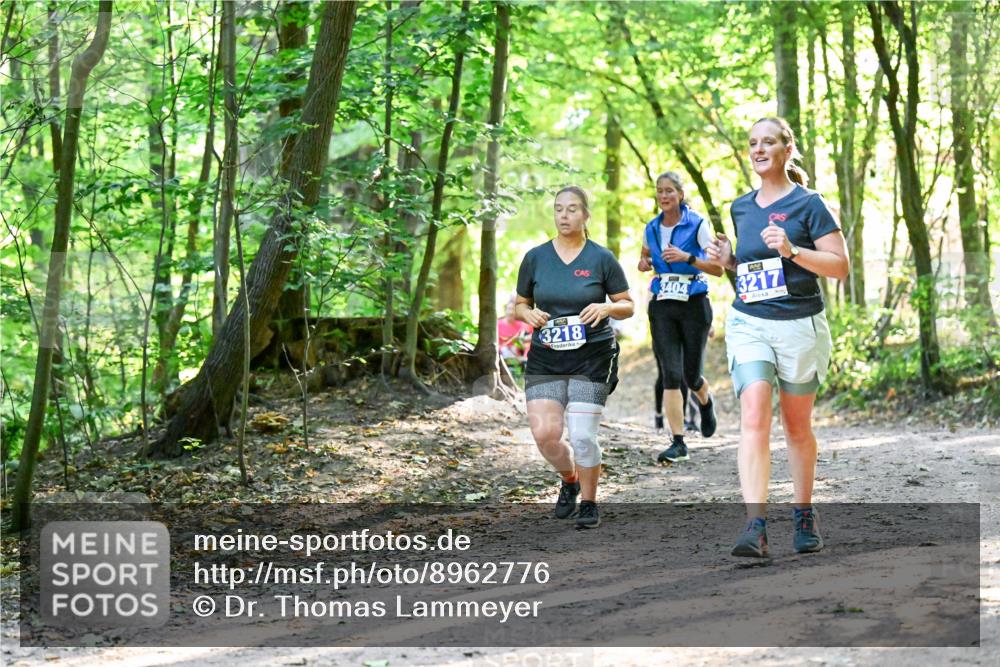 28.09.2025 - 33. Volkslauf durch das schöne Alstertal Dr. Thomas Lammeyer http://msf.ph/oto/8962776 28.09.2025 11:12:33 Laufen 3218, 3404, 3217 meine-sportfotos.de