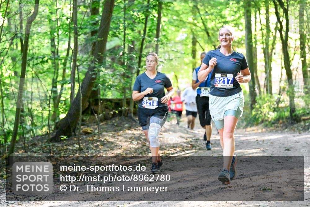 28.09.2025 - 33. Volkslauf durch das schöne Alstertal Dr. Thomas Lammeyer http://msf.ph/oto/8962780 28.09.2025 11:12:33 Laufen 3218, 3217 meine-sportfotos.de