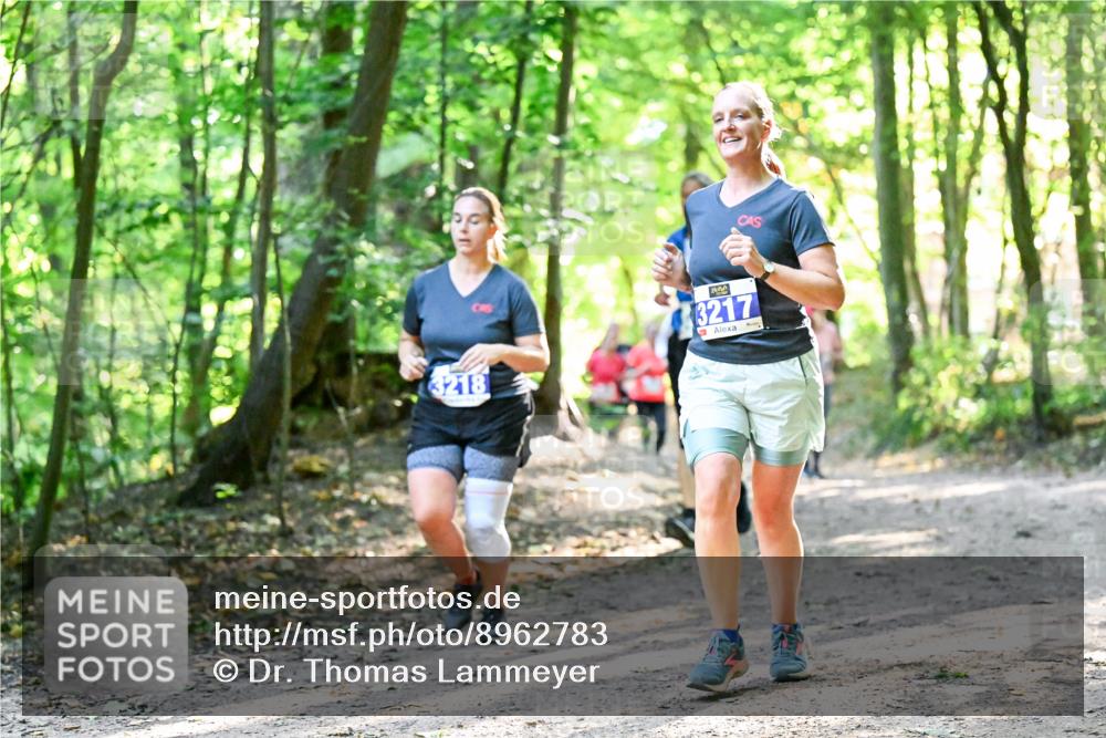 28.09.2025 - 33. Volkslauf durch das schöne Alstertal Dr. Thomas Lammeyer http://msf.ph/oto/8962783 28.09.2025 11:12:34 Laufen 3218, 3217 meine-sportfotos.de