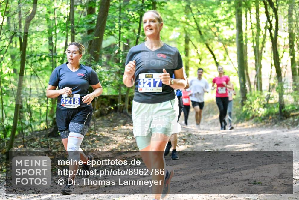 28.09.2025 - 33. Volkslauf durch das schöne Alstertal Dr. Thomas Lammeyer http://msf.ph/oto/8962786 28.09.2025 11:12:34 Laufen 3218, 3217 meine-sportfotos.de