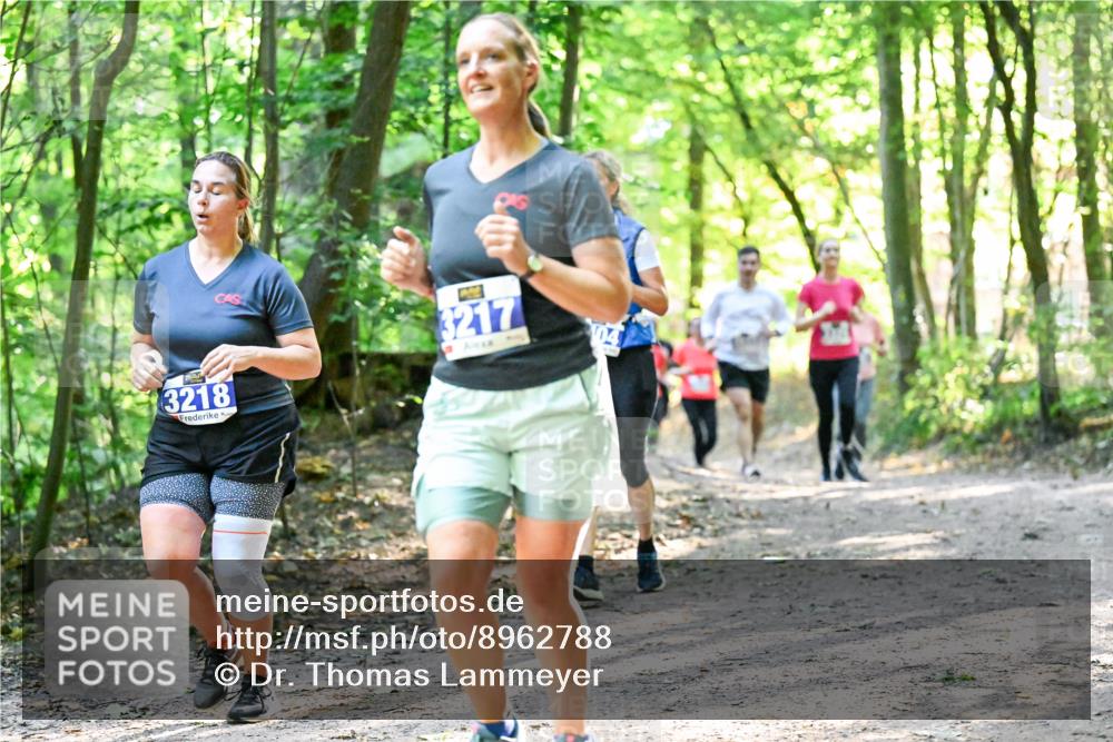 28.09.2025 - 33. Volkslauf durch das schöne Alstertal Dr. Thomas Lammeyer http://msf.ph/oto/8962788 28.09.2025 11:12:34 Laufen 3218, 3217 meine-sportfotos.de