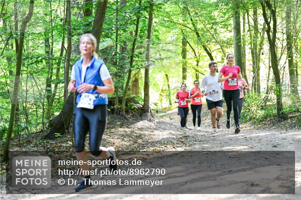 28.09.2025 - 33. Volkslauf durch das schöne Alstertal Dr. Thomas Lammeyer http://msf.ph/oto/8962790 28.09.2025 11:12:35 Laufen 3006, 3933, 3329 meine-sportfotos.de